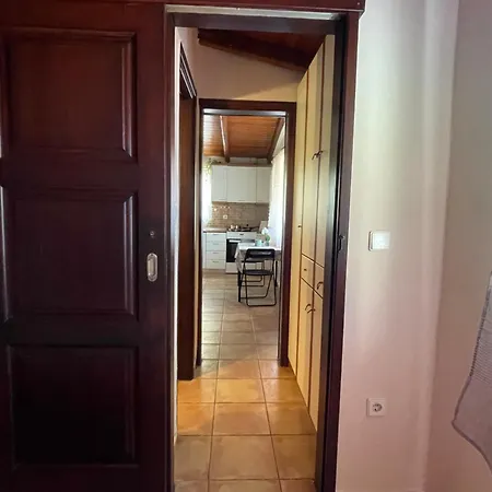 Апартаменты μονοκατοικία στο λουτρακι