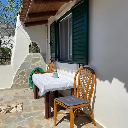 Apartment μονοκατοικία στο λουτρακι