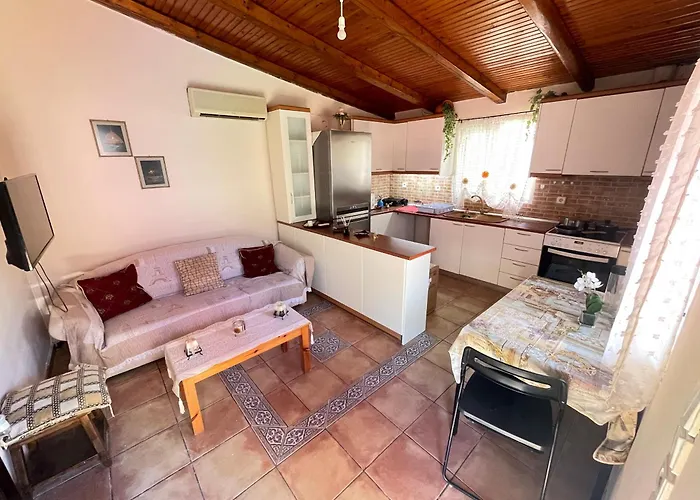 Апартаменты μονοκατοικία στο λουτρακι